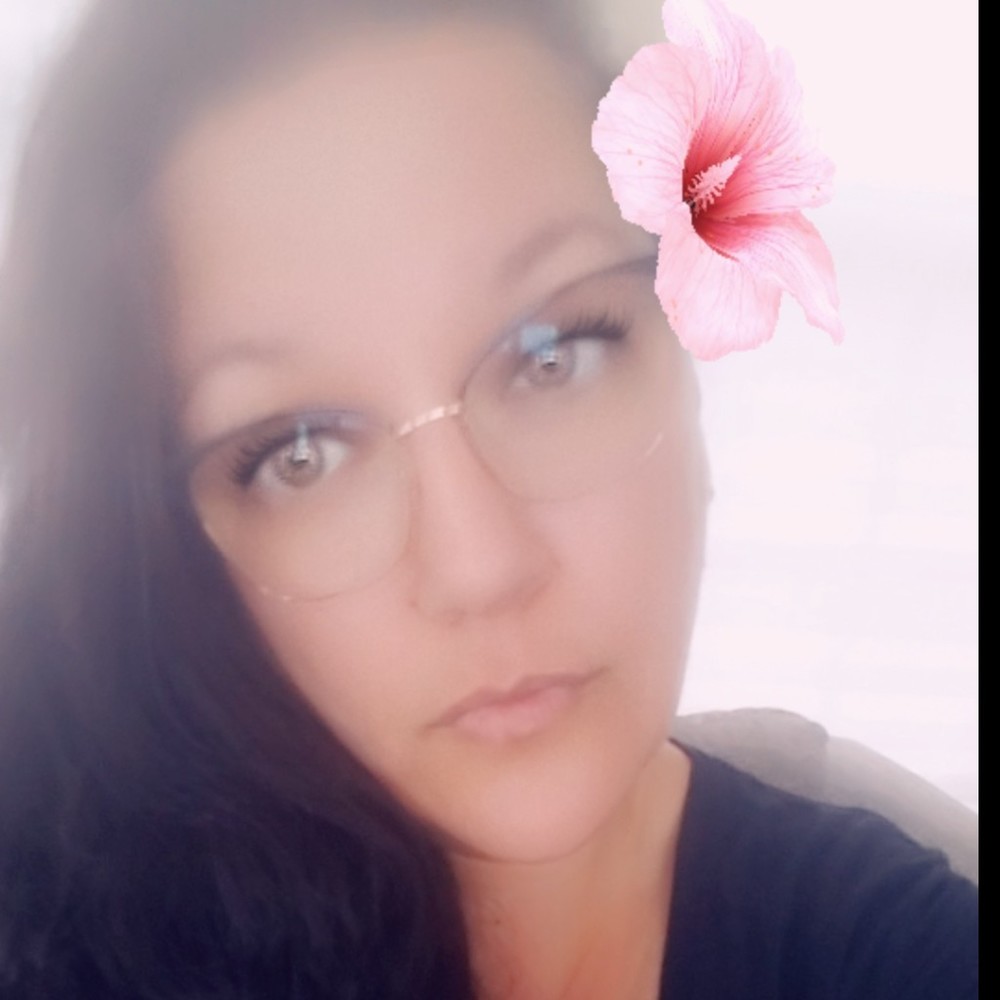 Meet your Posher, Valerie